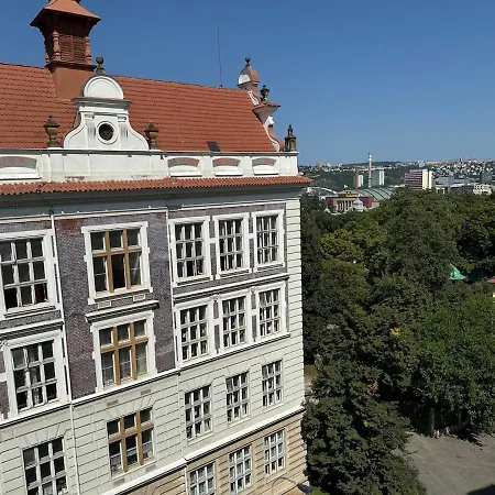 Apartment Live At In A Popular Large Prague